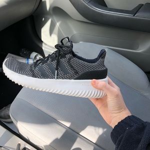 Adidas cloudfoam shoes